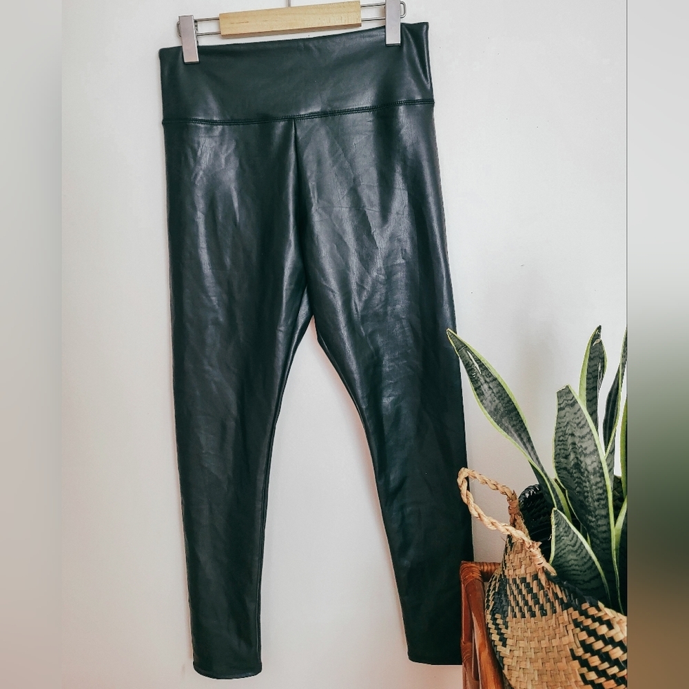 Hollister faux leather leggings